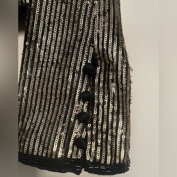 Rosie HW x PAIGE Metallic Sequin Blazer Size M
Worn Once . Super Rare . - Picture 13 of 14